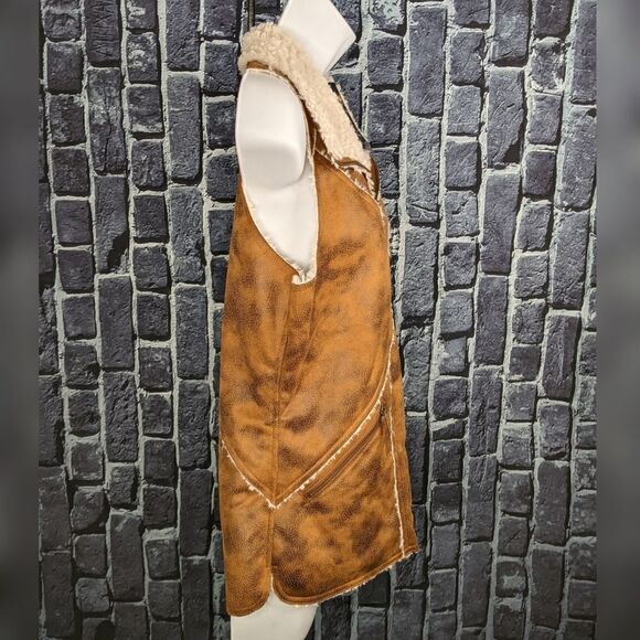 NWT Wooly Bully Wear Defender Vest - Picture 4 of 10